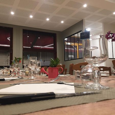Hotel Du Nord Chambres Familiales Fontaines  외부 사진