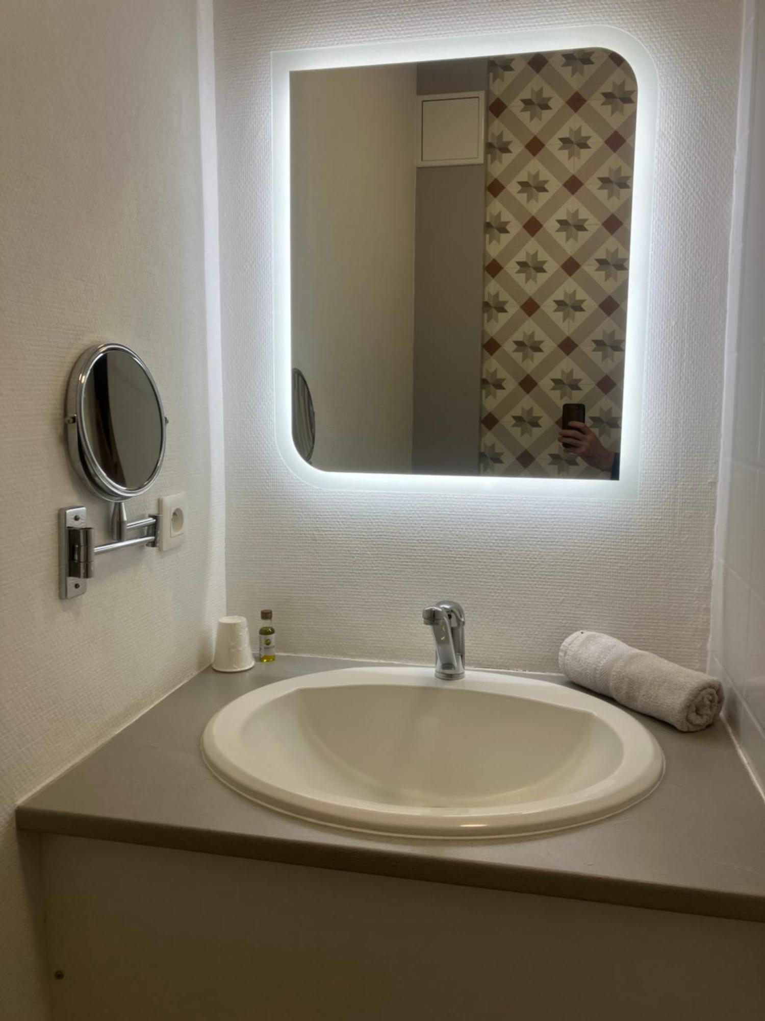 Hotel Du Nord Chambres Familiales Fontaines  외부 사진