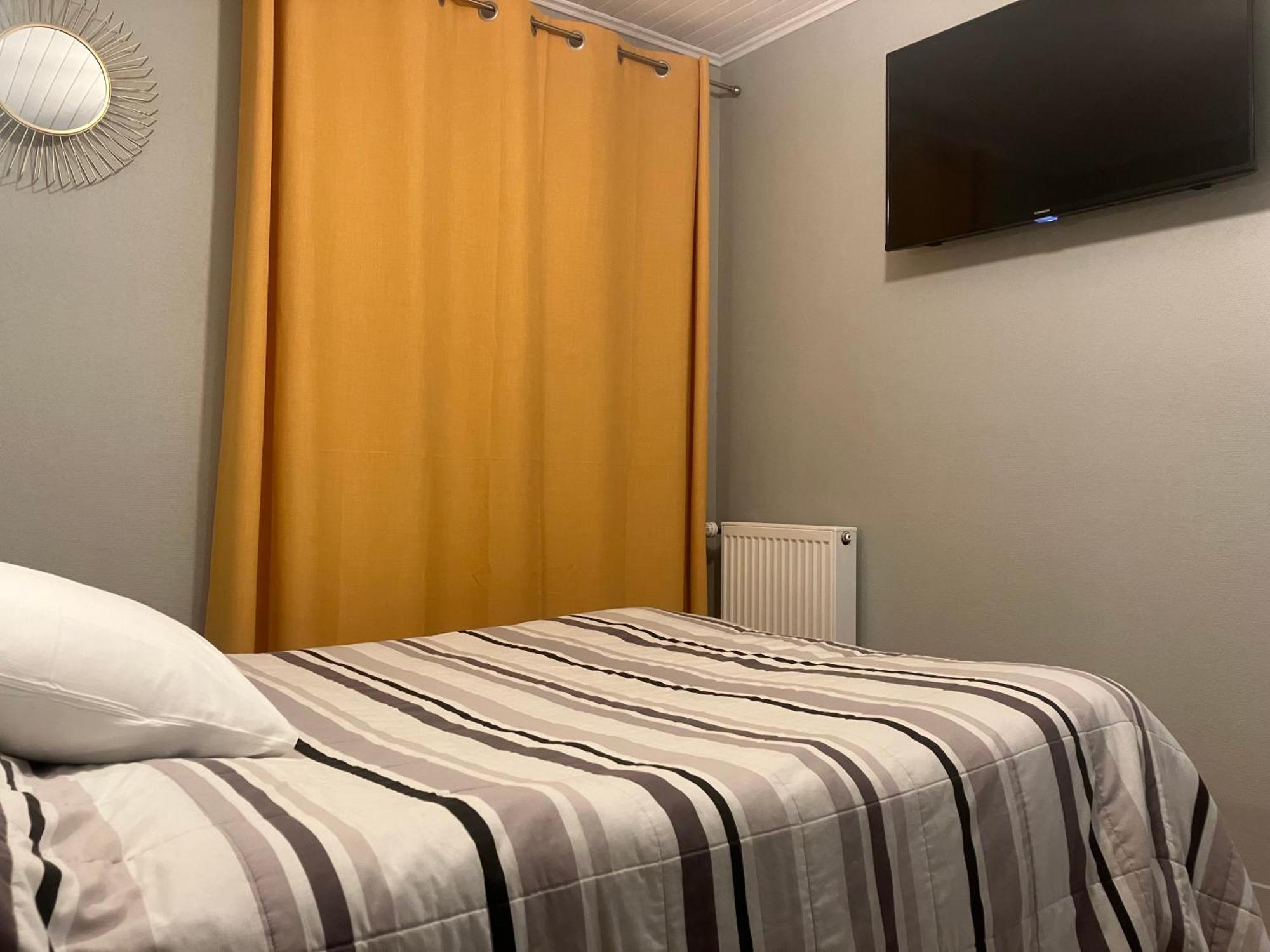 Hotel Du Nord Chambres Familiales Fontaines  외부 사진