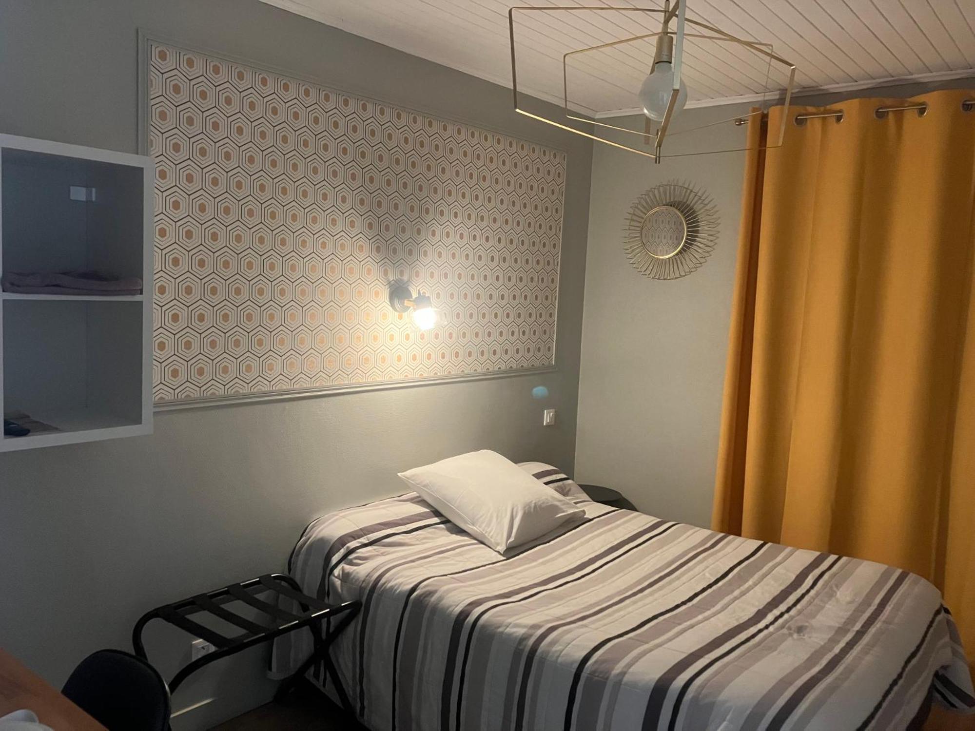 Hotel Du Nord Chambres Familiales Fontaines  외부 사진