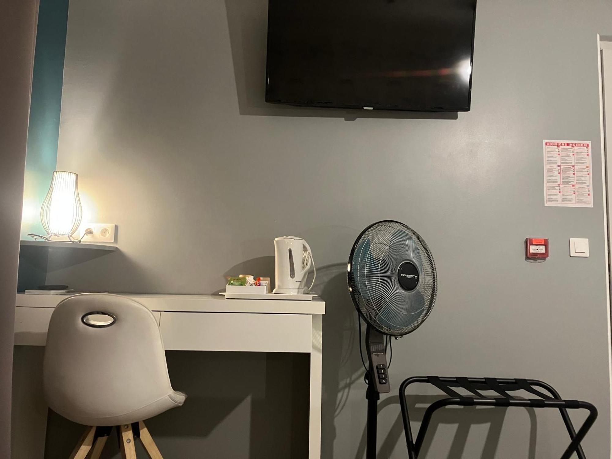 Hotel Du Nord Chambres Familiales Fontaines  외부 사진
