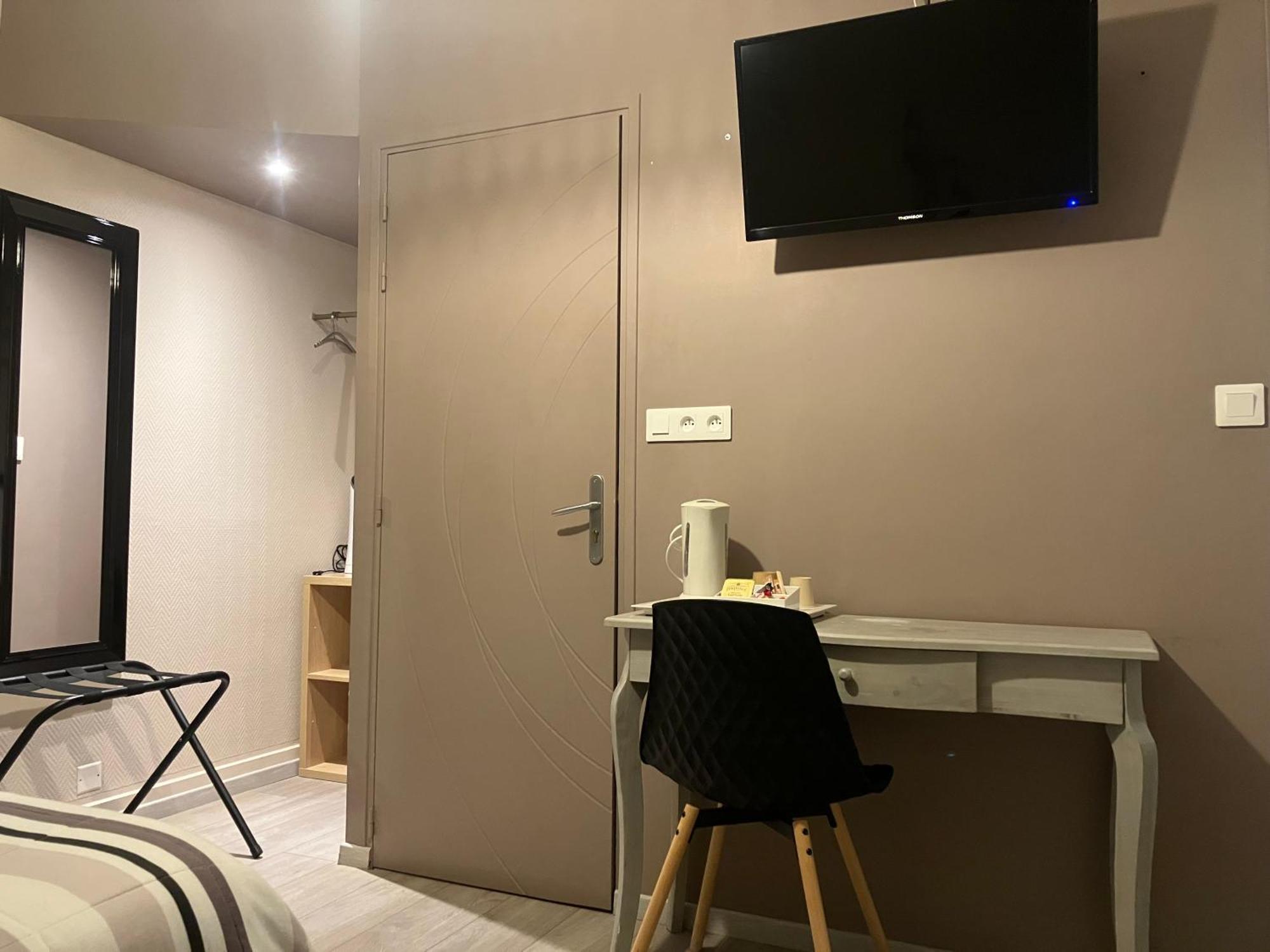 Hotel Du Nord Chambres Familiales Fontaines  외부 사진