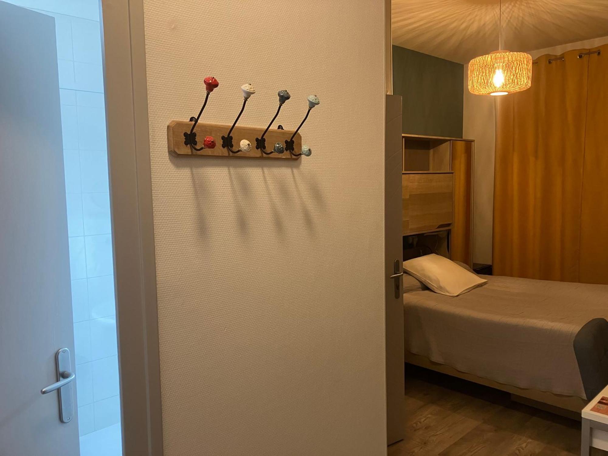 Hotel Du Nord Chambres Familiales Fontaines  외부 사진