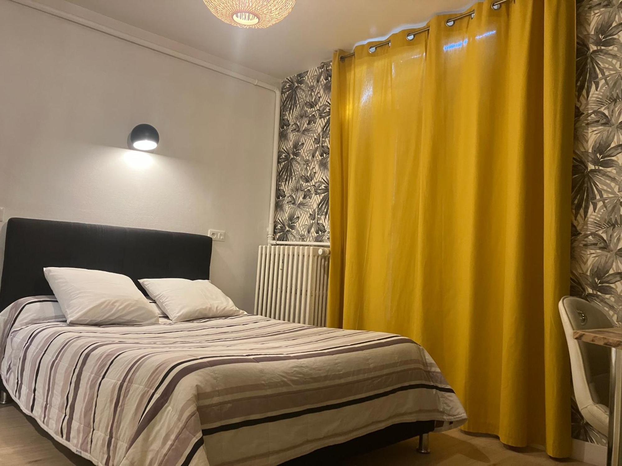 Hotel Du Nord Chambres Familiales Fontaines  외부 사진