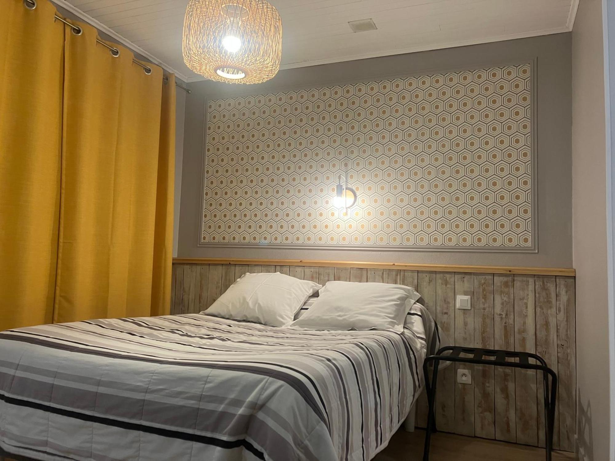 Hotel Du Nord Chambres Familiales Fontaines  외부 사진